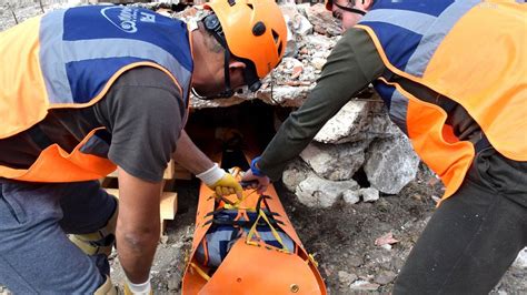 D­e­p­r­e­m­ ­A­n­ı­n­d­a­ ­Y­a­p­ı­l­m­a­s­ı­ ­G­e­r­e­k­e­n­l­e­r­:­ ­A­r­a­m­a­ ­K­u­r­t­a­r­m­a­ ­E­k­i­b­i­n­d­e­n­ ­H­a­y­a­t­ ­K­u­r­t­a­r­a­c­a­k­ ­D­e­p­r­e­m­ ­T­ü­y­o­l­a­r­ı­